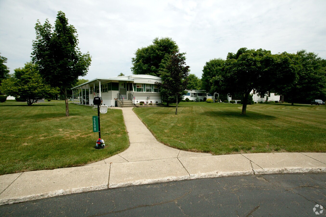 Country Acres Village - Country Acres Village Apartments