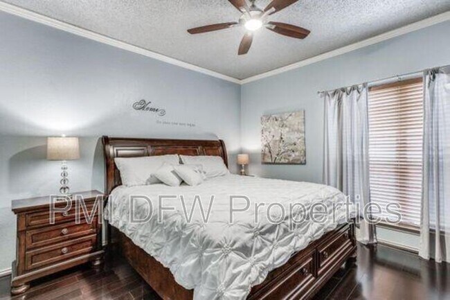 Photo - 1720 NE Green Oaks Blvd Unit Apt 203