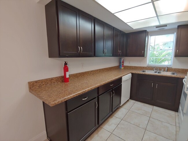Photo - 5324 Desoto Pl Unit A