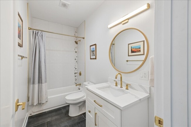 Photo - 3424 W Beach Ave