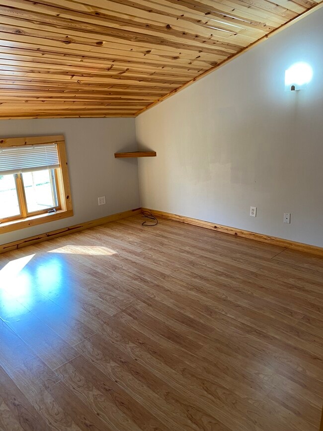 Photo - 2315 Lismore Rd Unit b