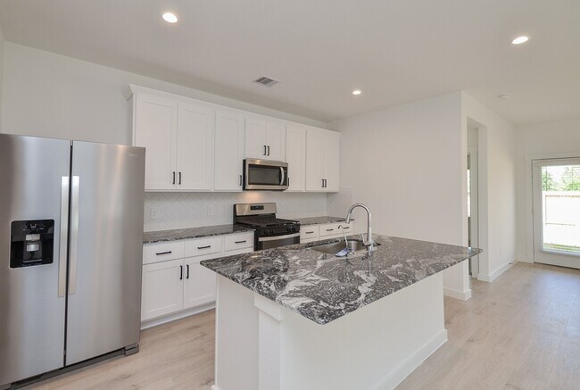 Photo - 7831 Sanremo Dr