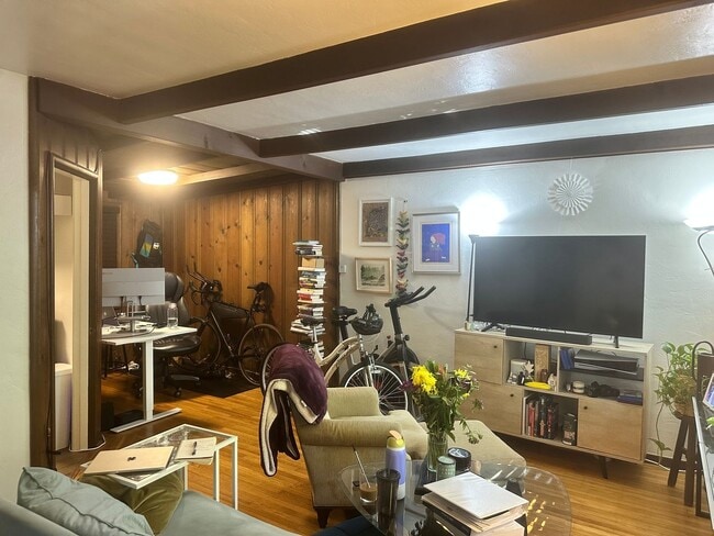 Photo - 2114 Ward St Unit Apt. #B