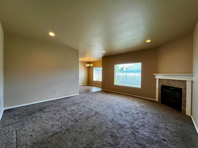 Photo - 636 S 36th Ave