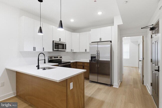 Photo - 2223 N 22nd St Unit 2