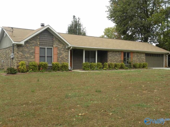 Building Photo - 309 Glenwood Dr