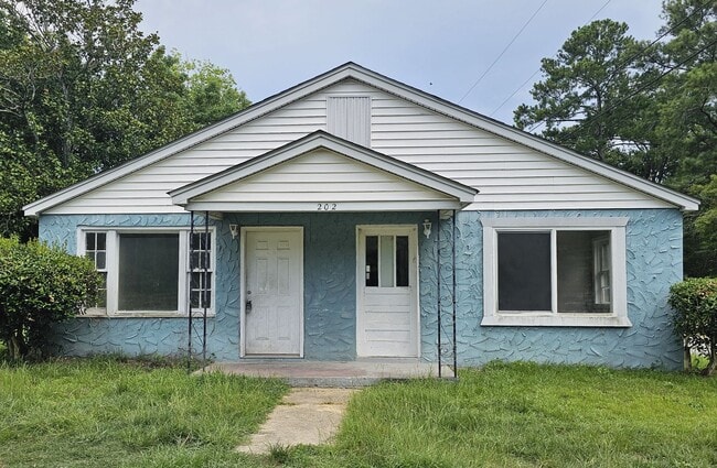 Building Photo - 202 Crawford Rd