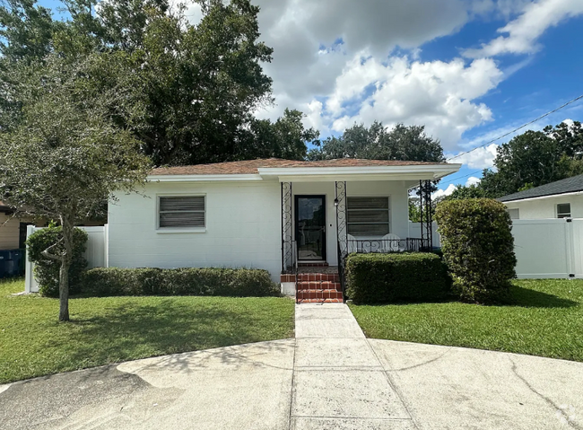 Building Photo - 504 N Beverly Ave Rental