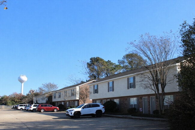 Building Photo - 627 S Montgomery St