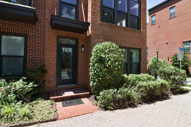 Photo - 1424 Piccard Dr