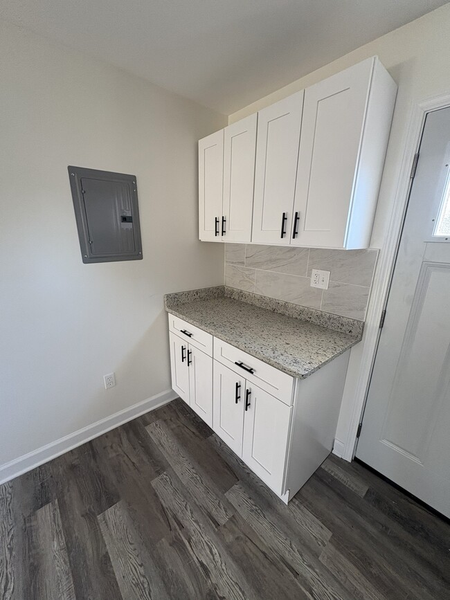 Photo - 1849 Central Dr