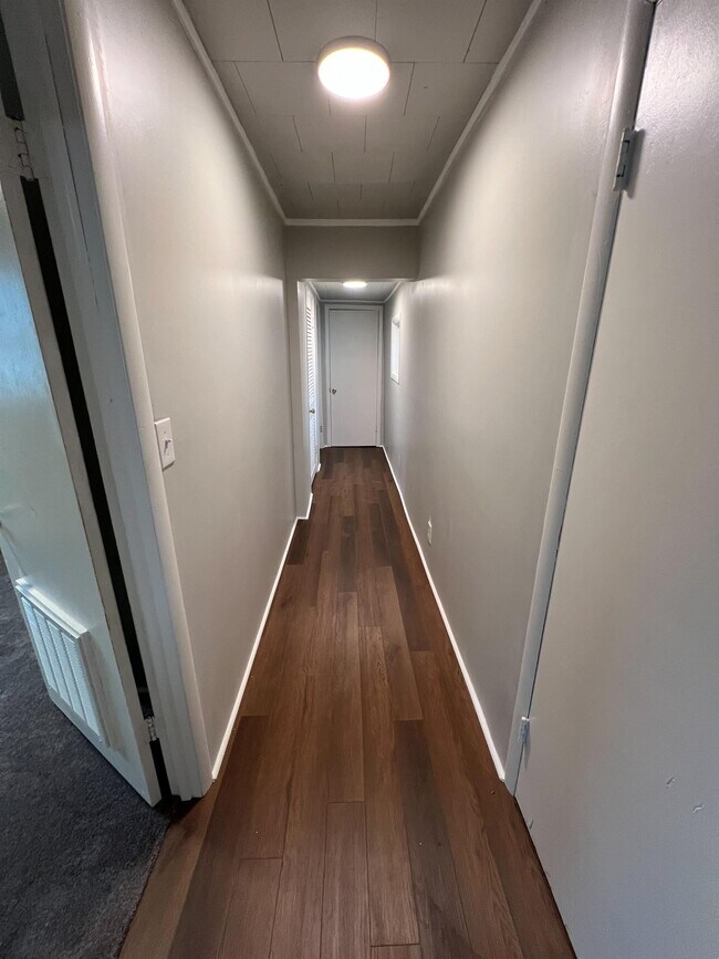 Photo - 210 N Gilbert St