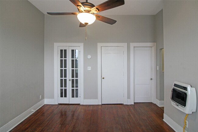 Photo - 1902 Church St Unit 7