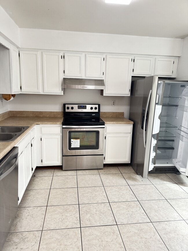 811 Christa Ct