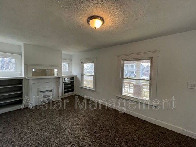 Photo - 3467 E 125th St