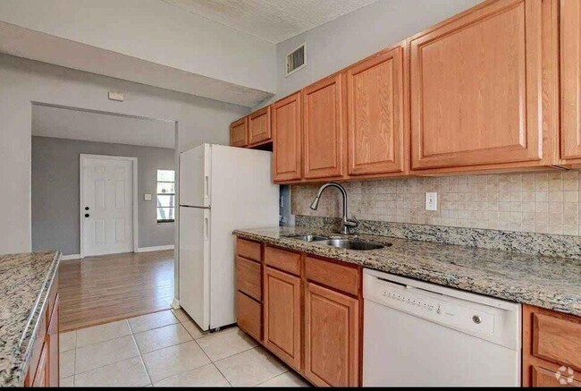 Building Photo - 4916 Ohio Rd Rental