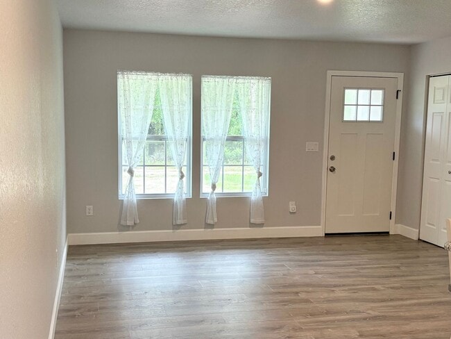 Photo - 9850 NE 69th Pl