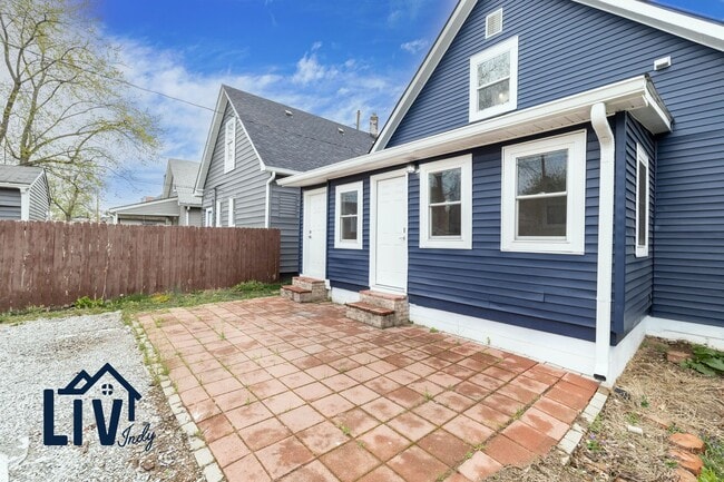 Photo - Updated 3 bed 2.5 bath Available now!