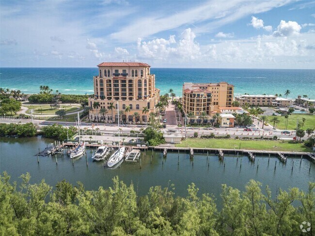 Building Photo - 3501 N Ocean Dr Unit 6C Rental