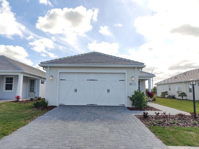 Building Photo - 8173 Sternway Rd