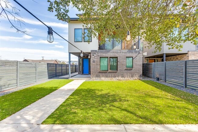 5002 Pecan Springs Rd