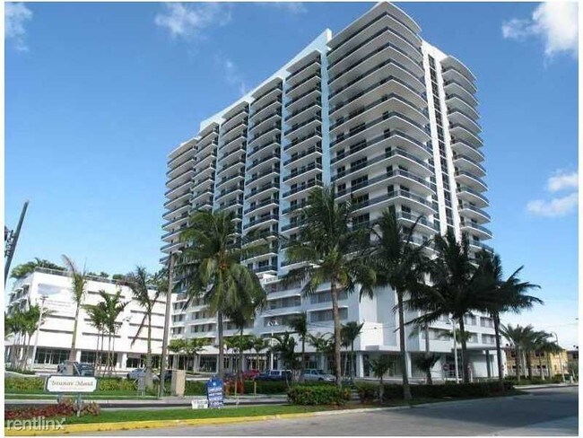 3 br, 2.5 bath Condo - 7901 Hispanola Fabu... - 3 br, 2.5 bath Condo - 7901 Hispanola Fabu...