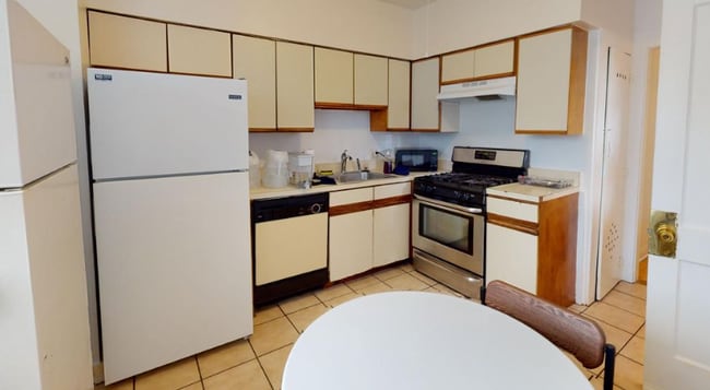 Building Photo - 42 Orchard Rd Rental