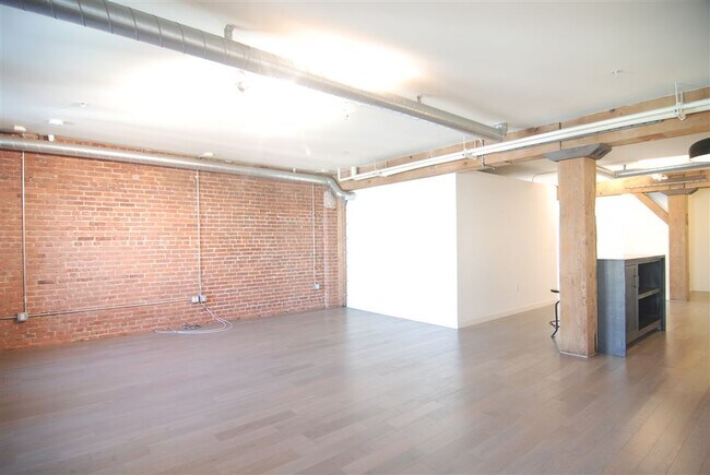 Photo - 527 Molino St Unit 208