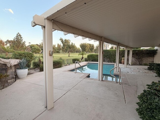 39196 Sweetwater Dr