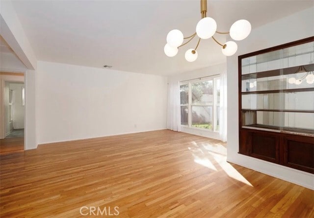 Photo - 8123 Lindley Ave