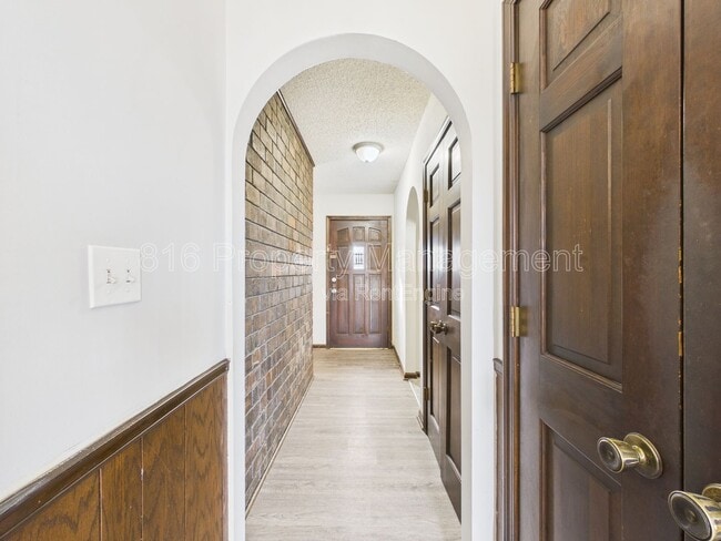 Photo - 3929 S Carriage Ln