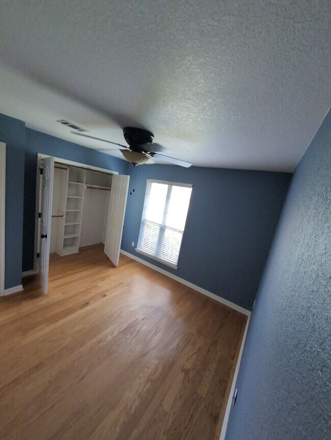Photo - 7647 Rosewood Dr