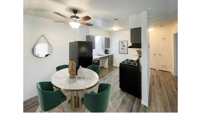 Photo - Sunscape Apartments