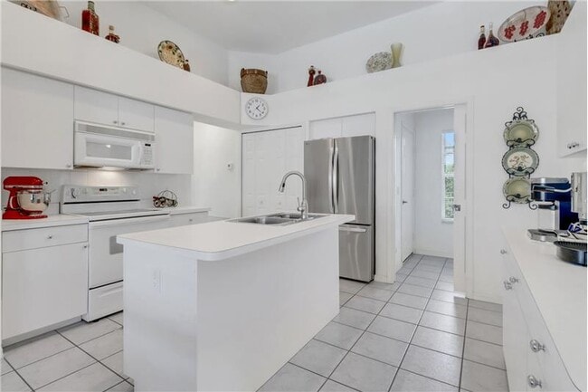 Photo - 3650 Sunland Ln