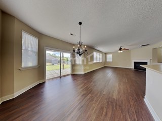 Photo - 37 Border Ave Casa