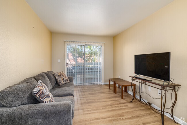 2BR, 1BA - 850SF - Living Room