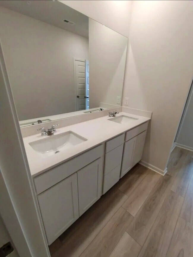 448 Alcott Wy