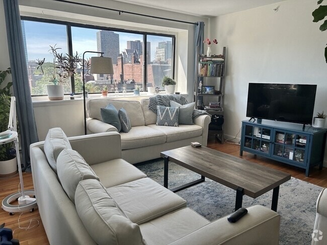 Building Photo - 182 Beacon St Unit 11 Rental