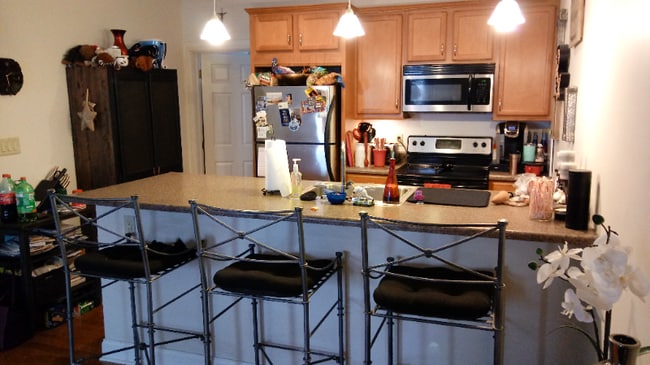 Photo - 152 Hallock St Unidad 2