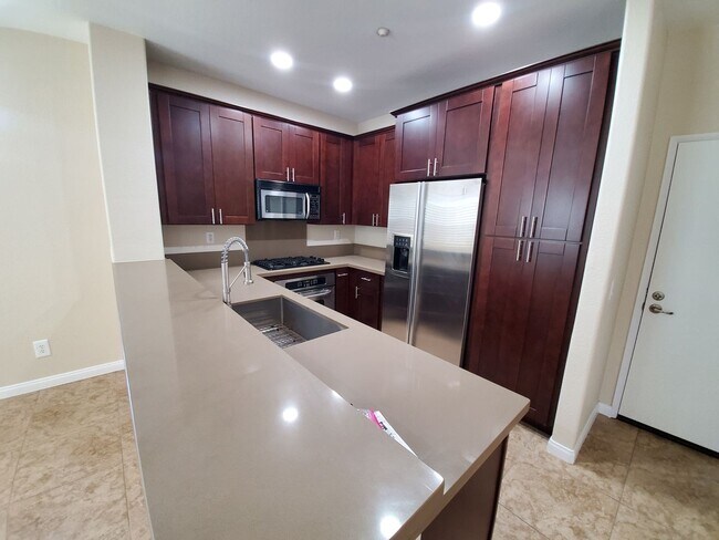Photo - Gorgeous 3 Bed | 2.5 Bath Townhome in Windingwalk!
