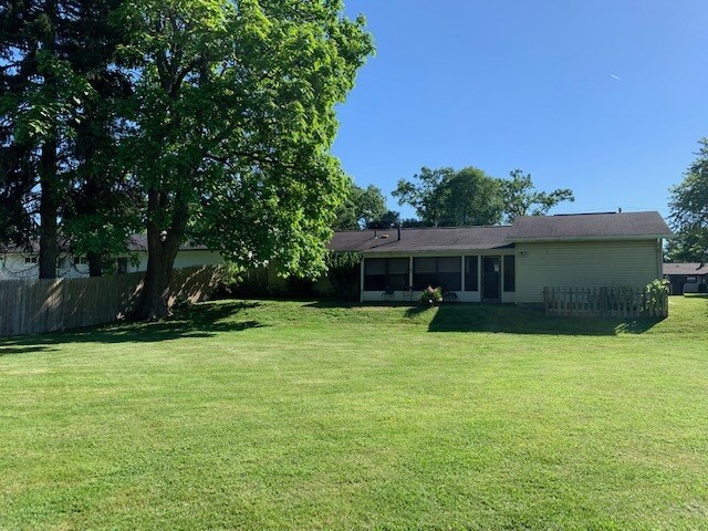 Photo - 92 Robinhood Dr