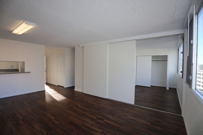 Photo - Lakeview Gardens Condo