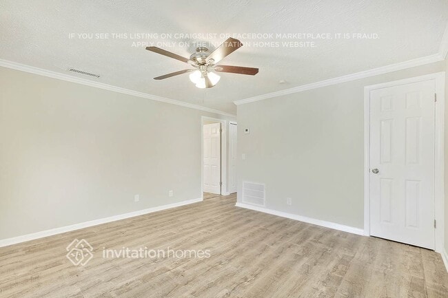 Photo - 428 La Paz Pl