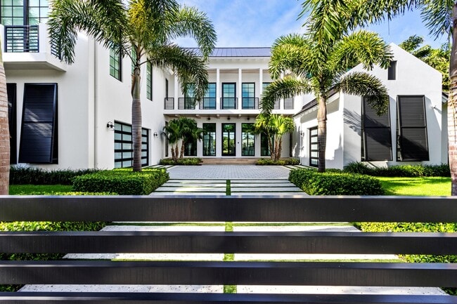 Photo - 1014 Melaleuca Rd