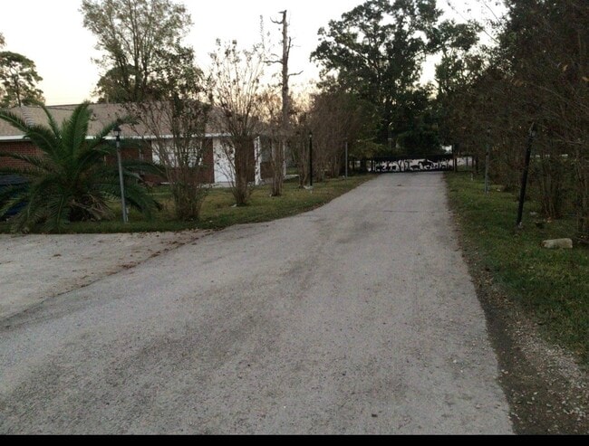 Photo - 15447 Avenue C