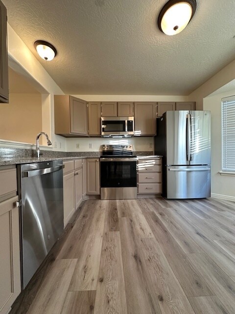 Photo - 800 Hamlet Cir S Unit 800