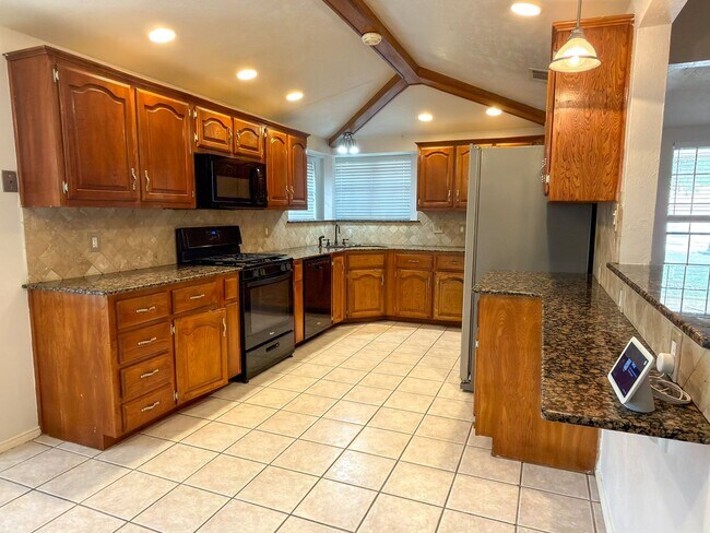 520 Sumac Pl