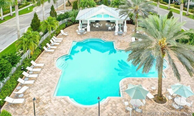 Photo - 1212 S Community Dr