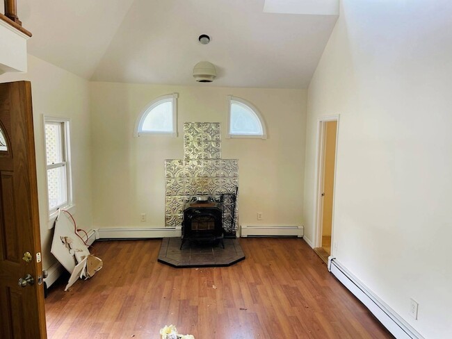 Photo - 16 Herb Hill Rd