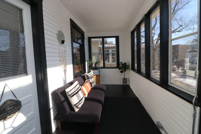 Photo - 2446 Lewis St